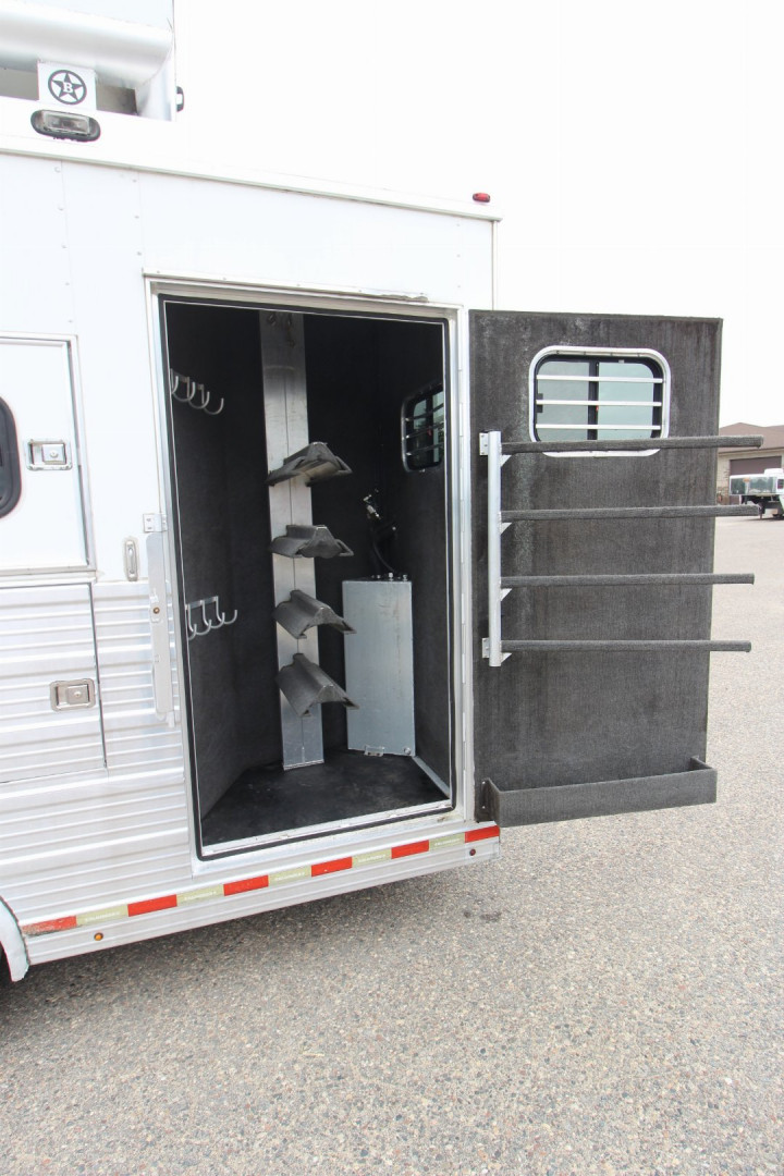 Used 2007 Bloomer 4HR 16' LQ Slide Out Horse Trailer