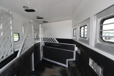 Used 2007 Bloomer 4HR 16' LQ Slide Out Horse Trailer