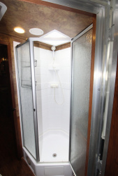 Used 2014 Lakota 4HR Stock/Combo LQ Horse Trailer