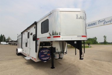 Used 2014 Lakota 4HR Stock/Combo LQ Horse Trailer