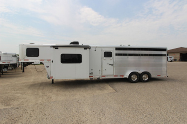 Used 2014 Lakota 4HR Stock/Combo LQ Horse Trailer