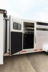 Used 2014 Lakota 4HR Stock/Combo LQ Horse Trailer