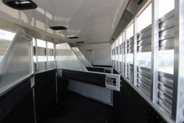 Used 2014 Lakota 4HR Stock/Combo LQ Horse Trailer