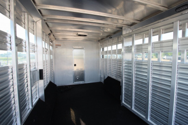 Used 2021 SMC Stock/Combo LQ Horse Trailer