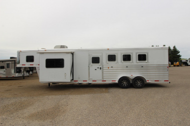 Used 2015 Exiss Trailers 4HR 10' LQ Slide Horse Trailer