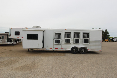 Used 2015 Exiss Trailers 4HR 10' LQ Slide Horse Trailer