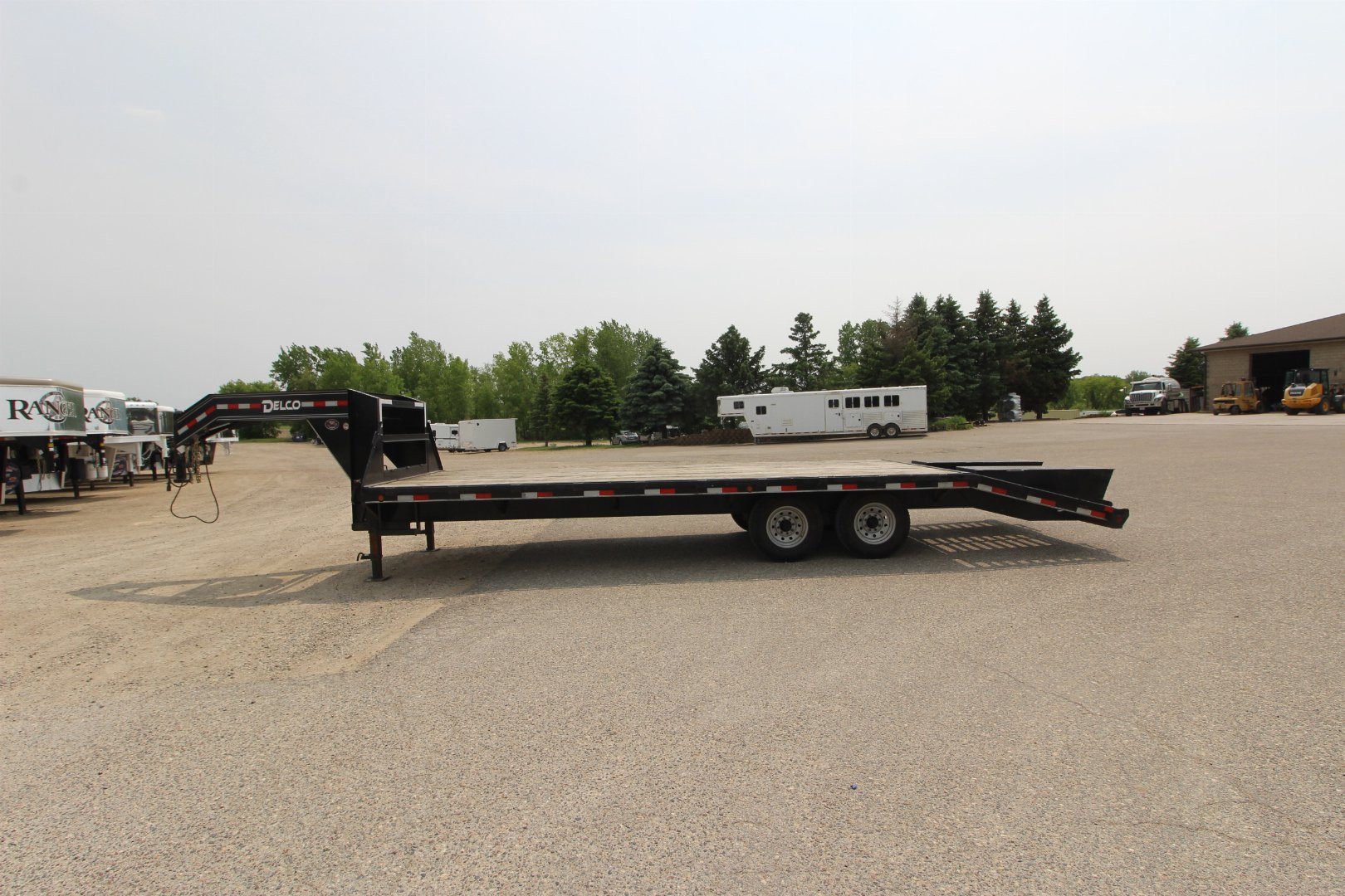 Used 2021 Delco Trailers 20' + 5' Flatbed Trailer