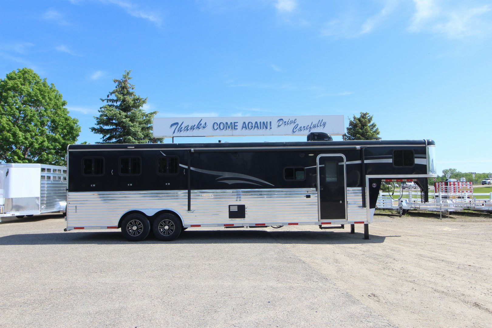 Used 2016 Bison Trailers 3HR 13' LQ Horse Trailer