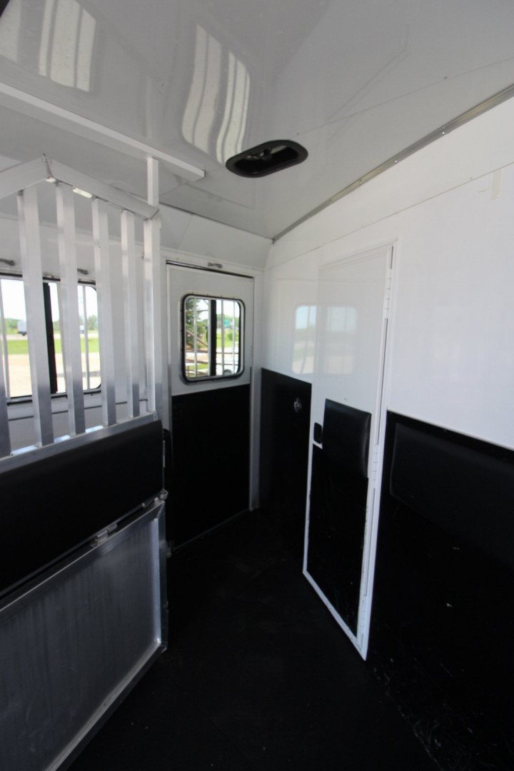 Used 2016 Bison Trailers 3HR 13' LQ Horse Trailer