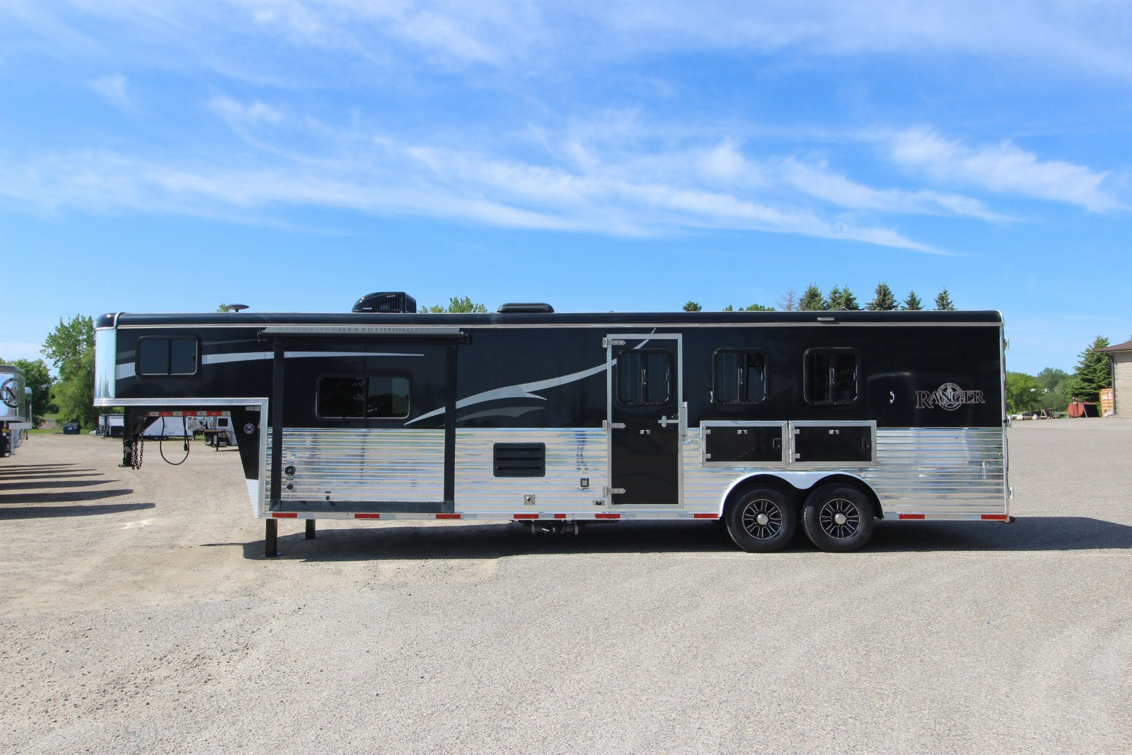 Used 2016 Bison Trailers 3HR 13' LQ Horse Trailer