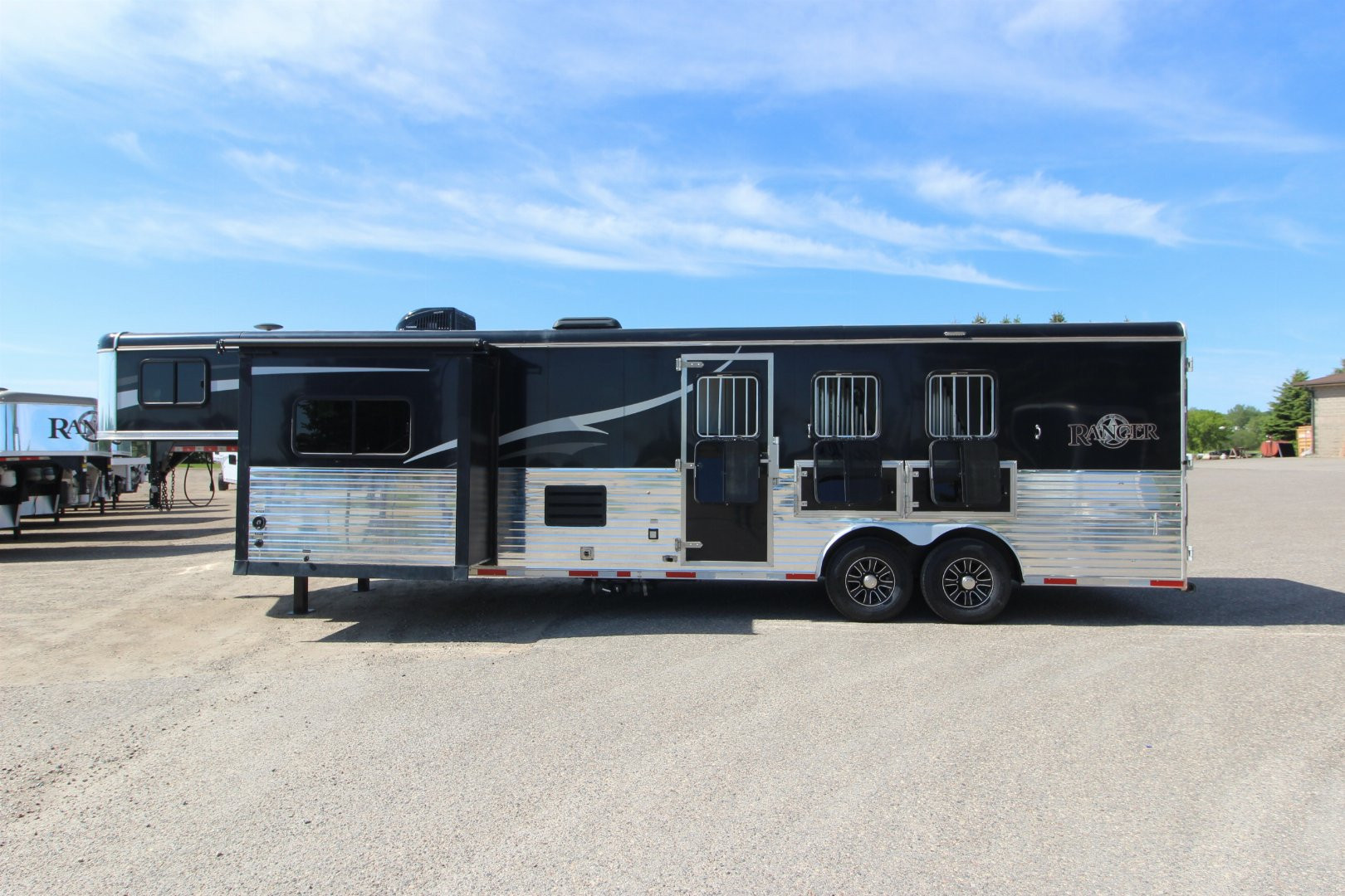 Used 2016 Bison Trailers 3HR 13' LQ Horse Trailer