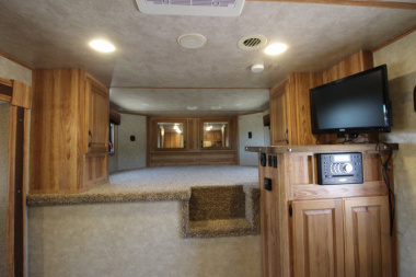 Used 2016 Bison Trailers 3HR 13' LQ Horse Trailer