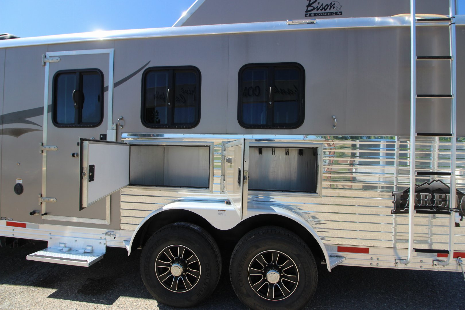 Used 2015 Bison Trailers 3HR LQ Horse Trailer