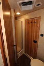 Used 2015 Bison Trailers 3HR LQ Horse Trailer