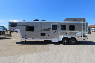 Used 2015 Bison Trailers 3HR LQ Horse Trailer