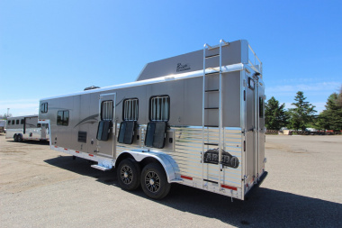 Used 2015 Bison Trailers 3HR LQ Horse Trailer