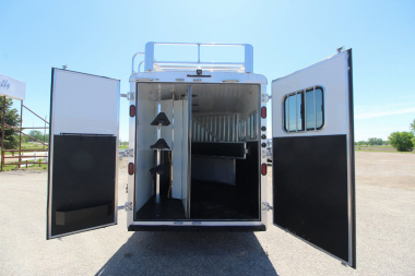 Used 2015 Bison Trailers 3HR LQ Horse Trailer