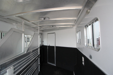 Used 2005 Featherlite Trailers 3HR Weekender Horse Trailer