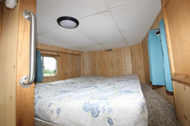 Used 2005 Featherlite Trailers 3HR Weekender Horse Trailer