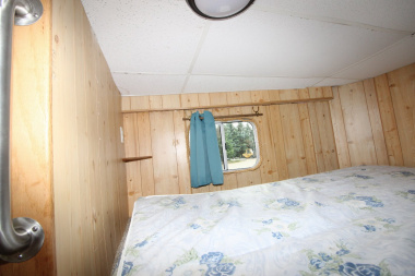 Used 2005 Featherlite Trailers 3HR Weekender Horse Trailer