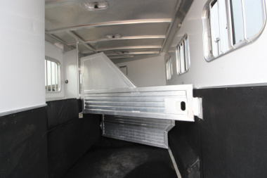 Used 2005 Featherlite Trailers 3HR Weekender Horse Trailer