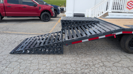 New 2025 Belmont 20+4 Deckover Gooseneck w/ Full Width Wedge Ramps