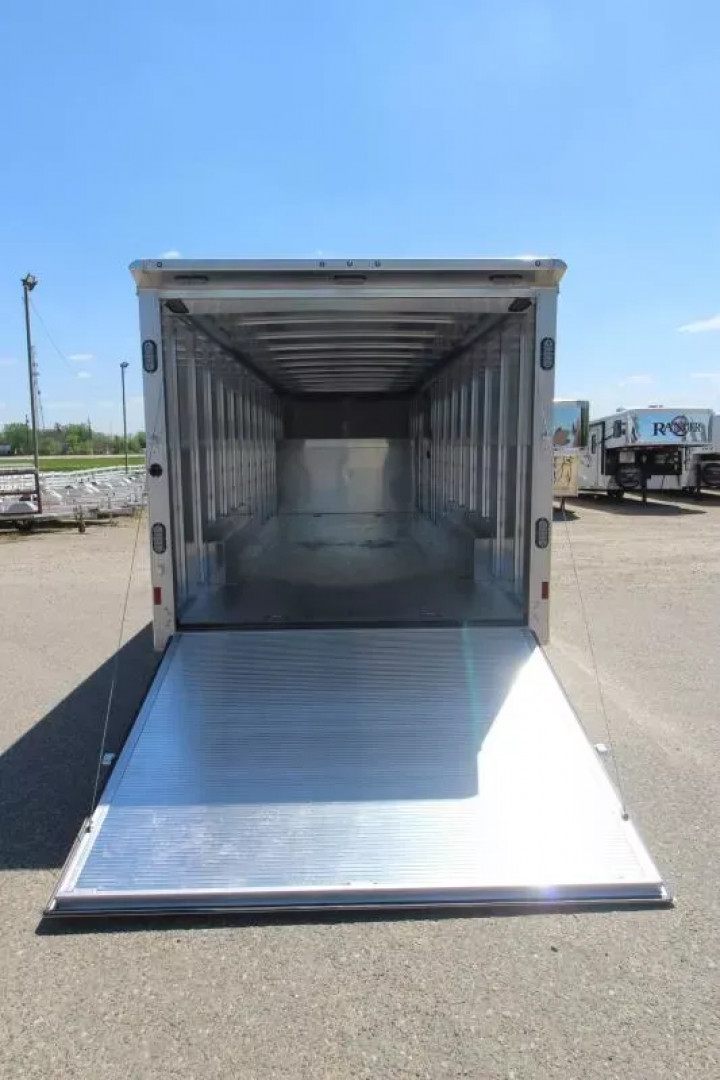 New 2026 Sundowner Trailers 24' Workhorse GN  Car Hauler