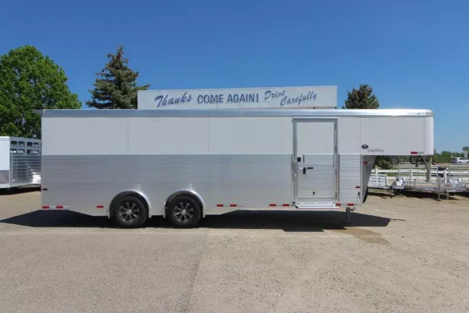 New 2026 Sundowner Trailers 24' Workhorse GN  Car Hauler