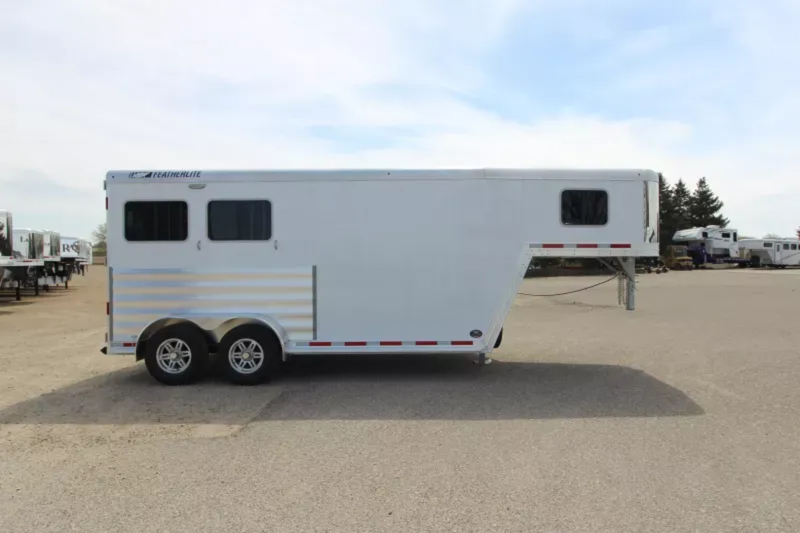 New 2025 Featherlite 2 Horse Gooseneck Trailer