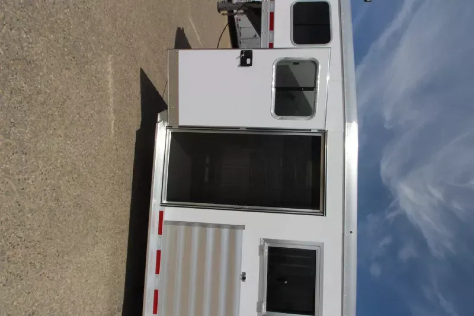 New 2025 Featherlite 2 Horse Gooseneck Trailer