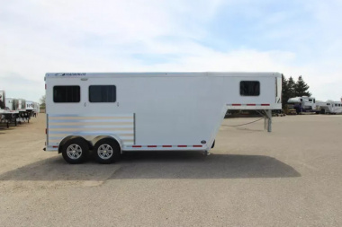 New 2025 Featherlite 2 Horse Gooseneck Trailer