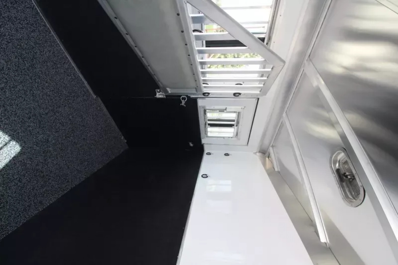 New 2025 Featherlite 4 Horse BP Trailer