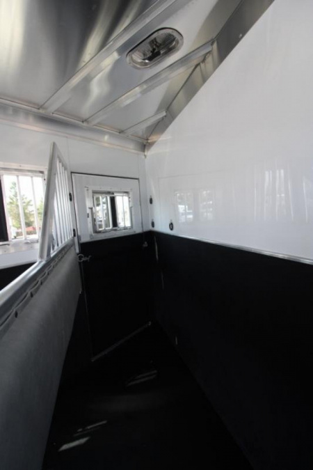 New 2025 Featherlite 6 Horse Trailer