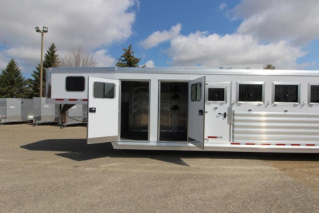 New 2025 Featherlite 6 Horse Trailer
