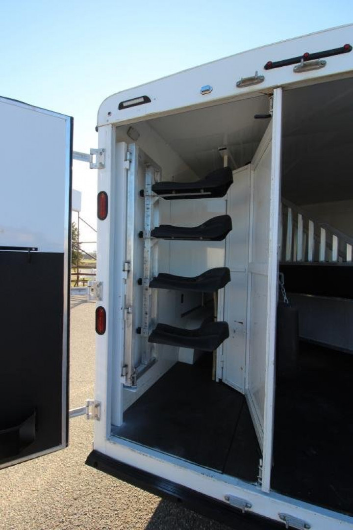 Used 2015 Bison Trailers 3 Horse LQ Trailer