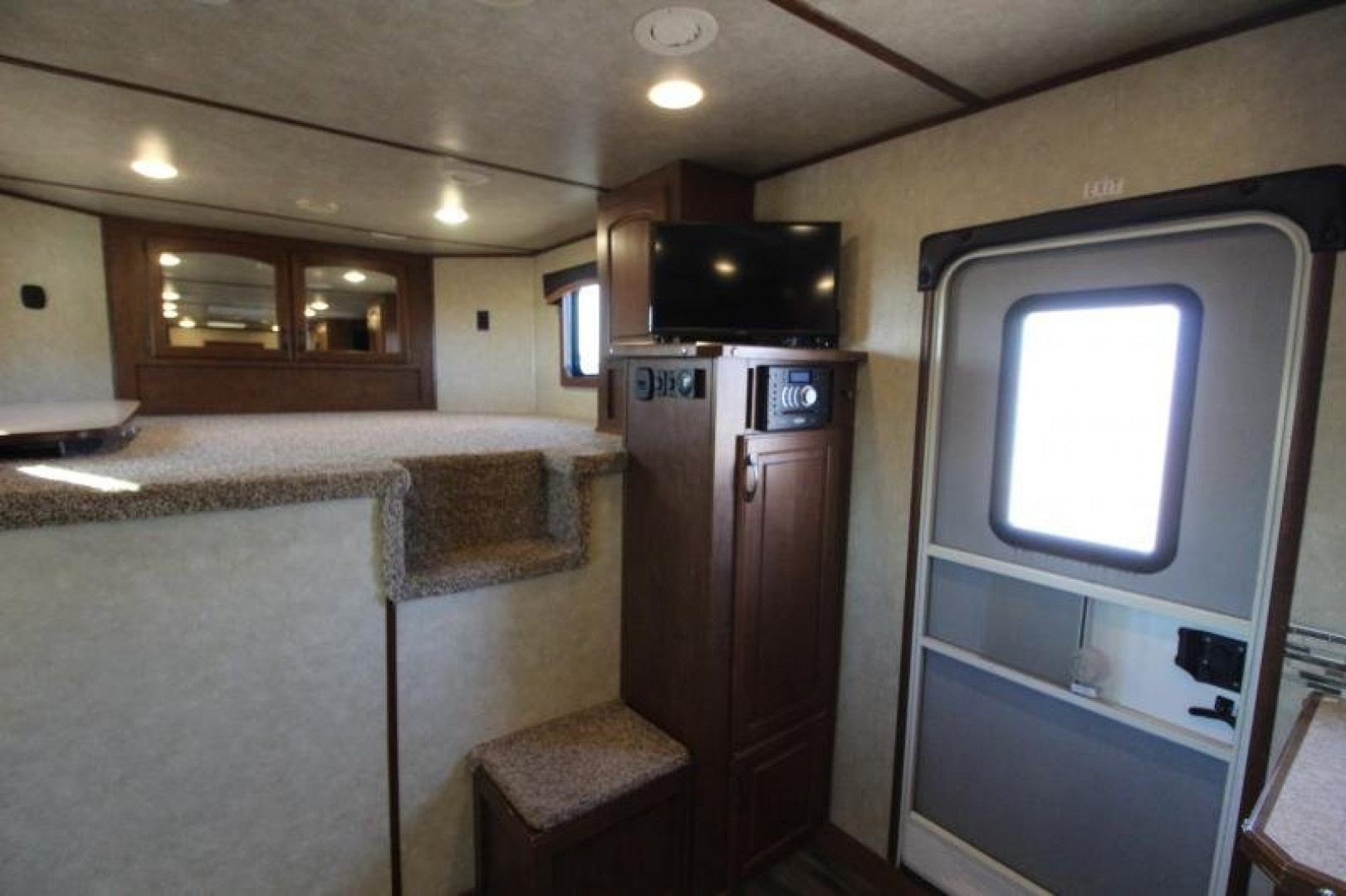 Used 2015 Bison Trailers 3 Horse LQ Trailer