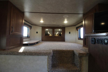 Used 2015 Bison Trailers 3 Horse LQ Trailer