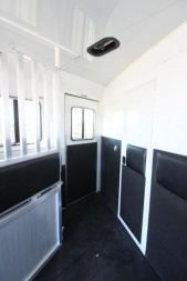 Used 2015 Bison Trailers 3 Horse LQ Trailer