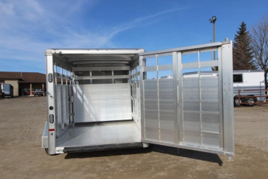 New 2025 Sundowner Trailers 16' Stock / Stock Combo Trailer