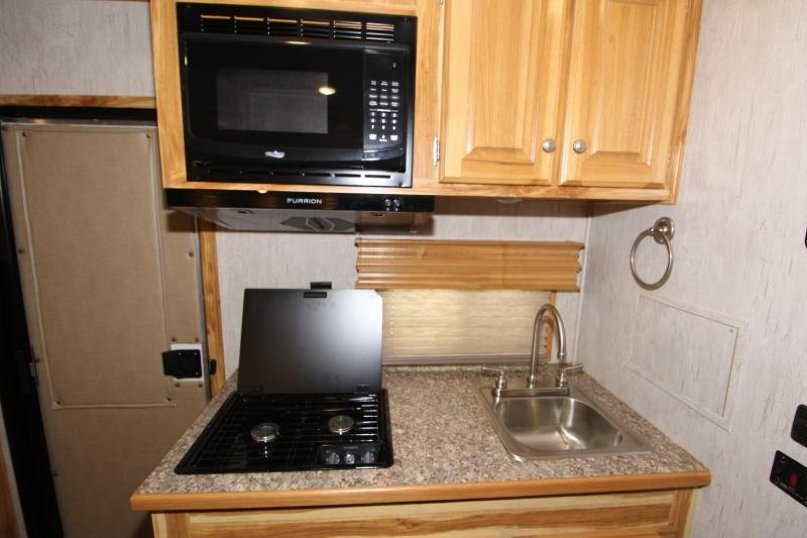 New 2023 Sundowner Stock Combo LQ MT Horse Trailer