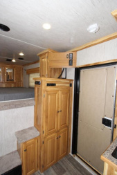 New 2023 Sundowner Stock Combo LQ MT Horse Trailer