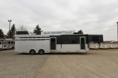 New 2023 Sundowner Stock Combo LQ MT Horse Trailer