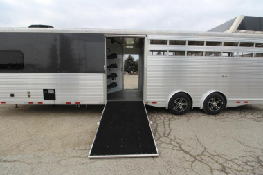 New 2023 Sundowner Stock Combo LQ MT Horse Trailer