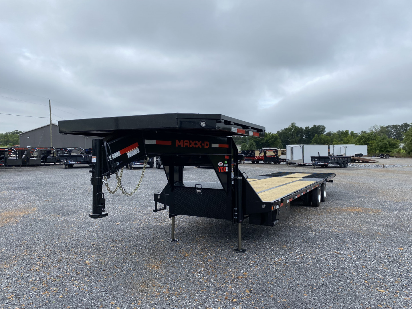 New 2026 MAXXD 102"X34' 30k Hyd Dove Gooseneck Trailer