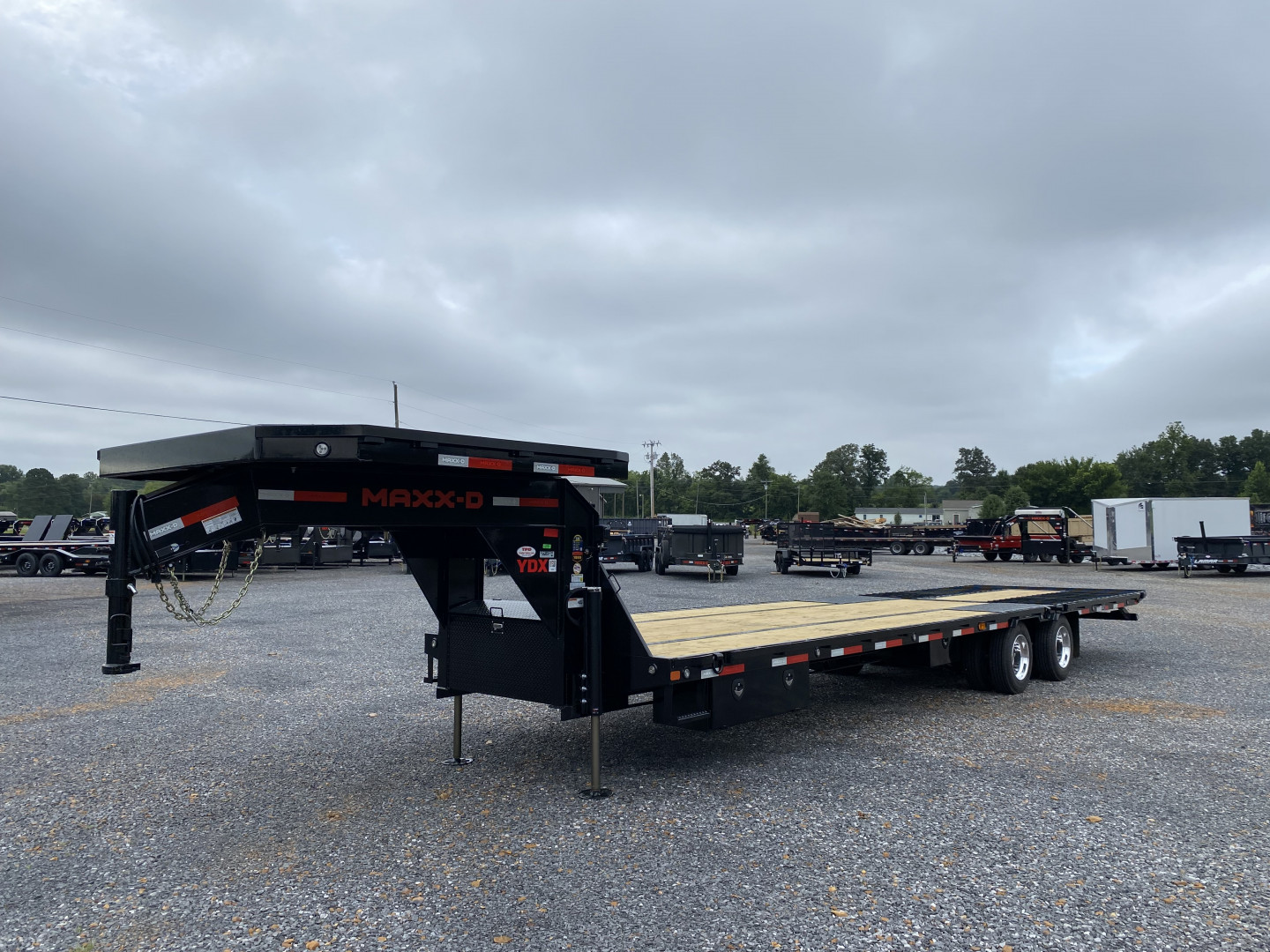 New 2026 MAXXD 102"X34' 30k Hyd Dove Gooseneck Trailer