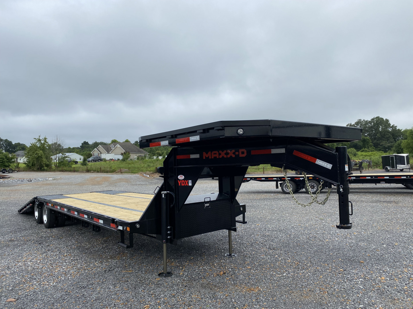 New 2026 MAXXD 102"X34' 30k Hyd Dove Gooseneck Trailer