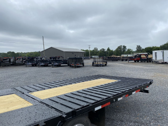 New 2026 MAXXD 102"X34' 30k Hyd Dove Gooseneck Trailer