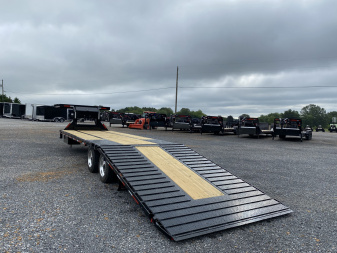 New 2026 MAXXD 102"X34' 30k Hyd Dove Gooseneck Trailer