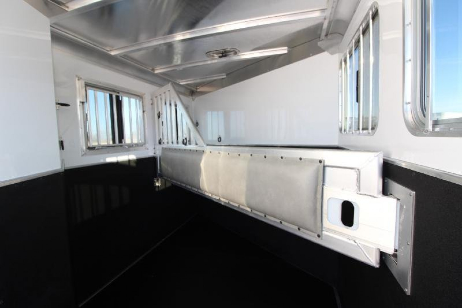 New 2025 Featherlite 9400 2HR BP Horse Trailer