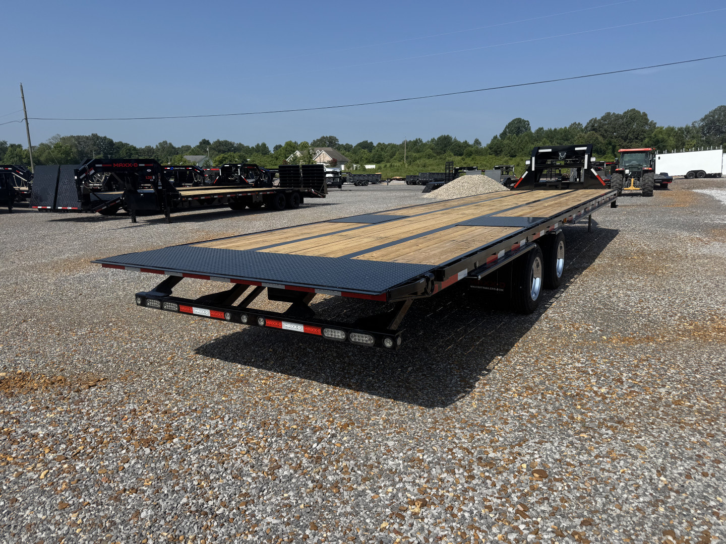 New 2026 MAXXD Gooseneck Trailer | 102" x 34' 30K GVWR